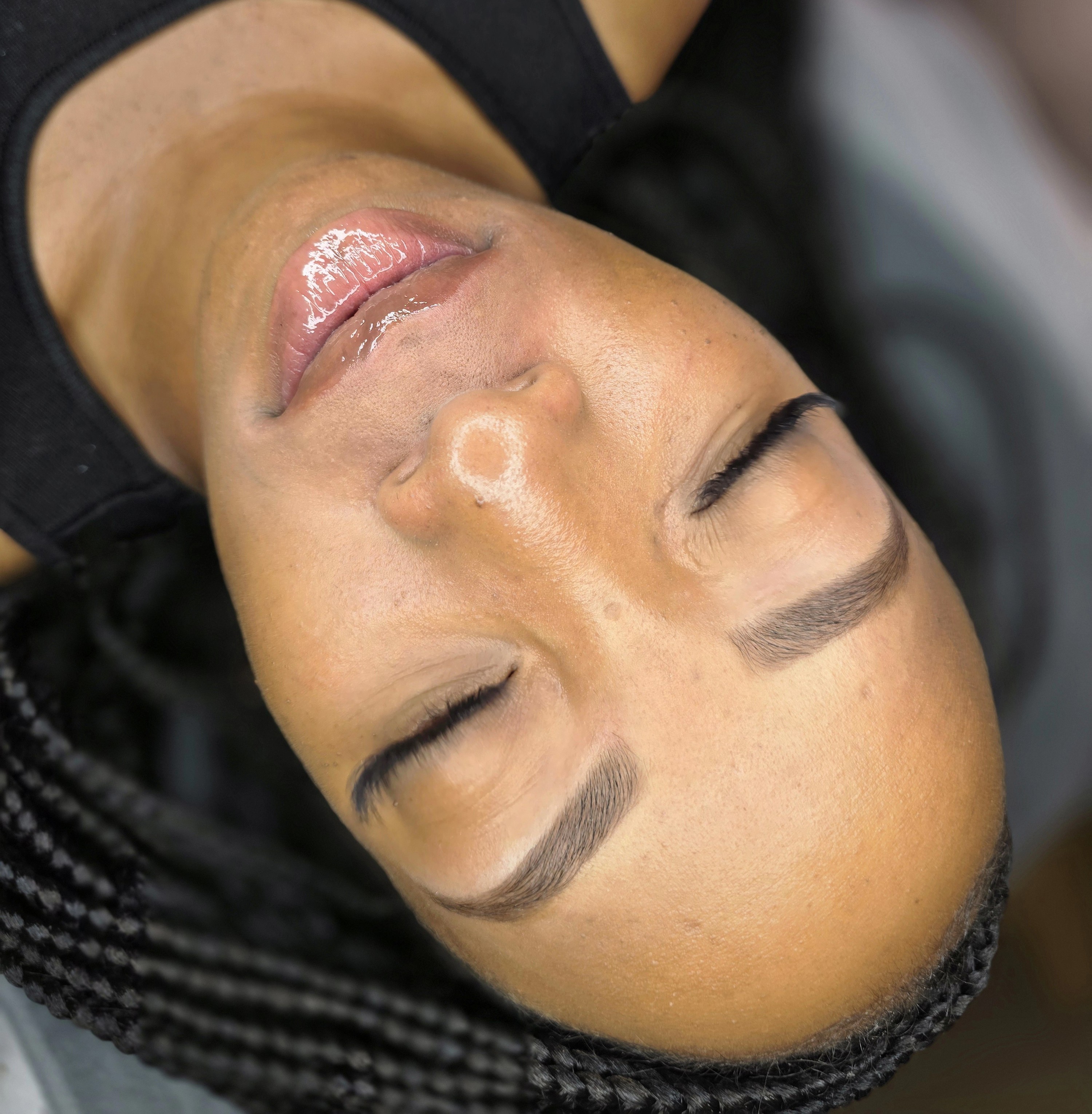 Ombré powder brow transformation